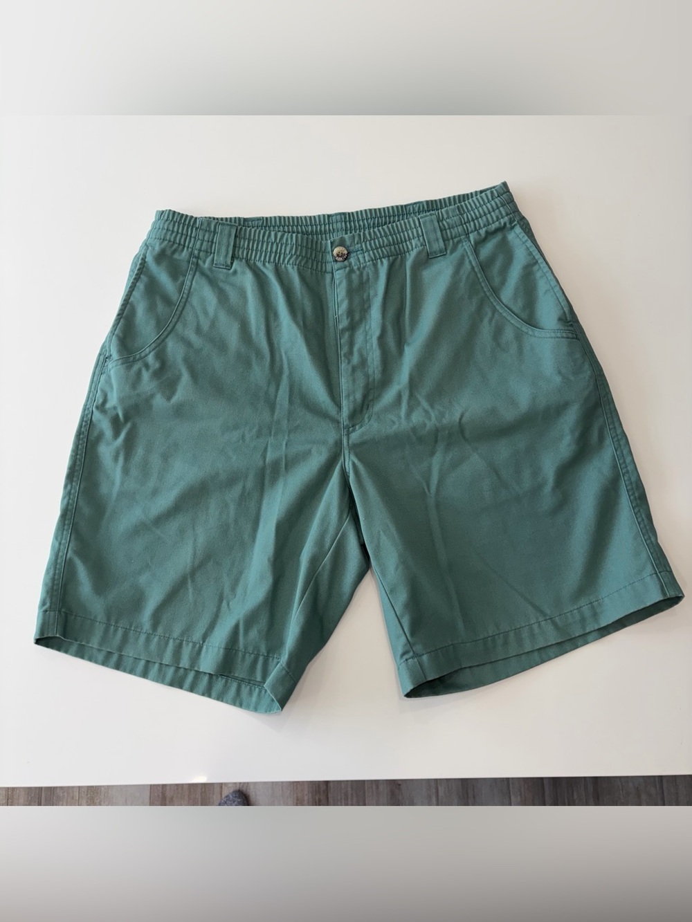 Men's Arnold Palmer Casual Shorts in Green - 34 Waist